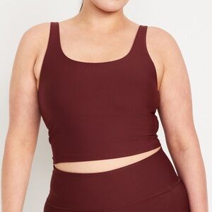 Old Navy Women’s Light Support PowerSoft Longline Sports Bra